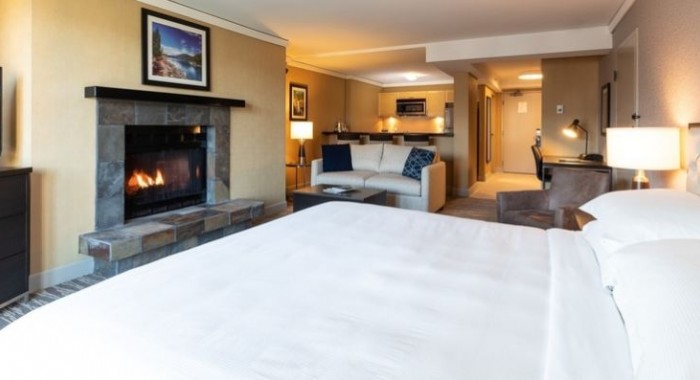 Hilton Whistler Resort & Spa, Whistler ski chalet, image 3